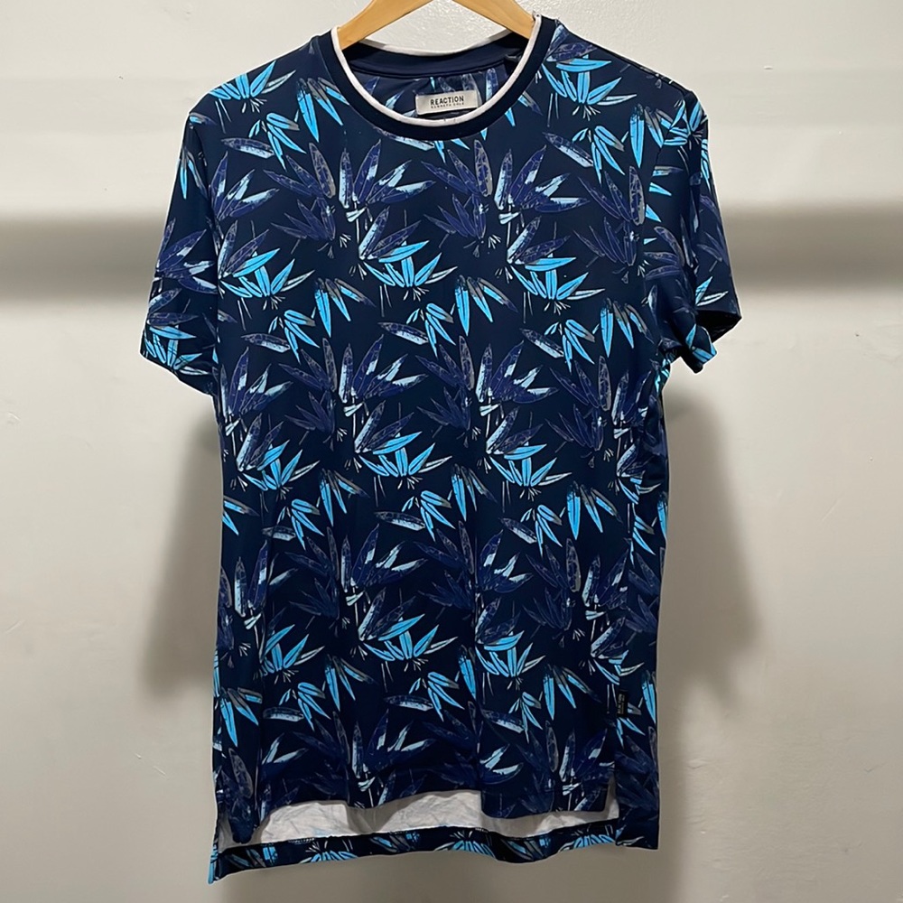 Kenneth Cole Reaction T-Shirt
